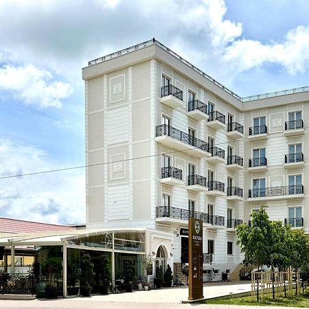 Boutique Hotel Bals Bagian luar foto