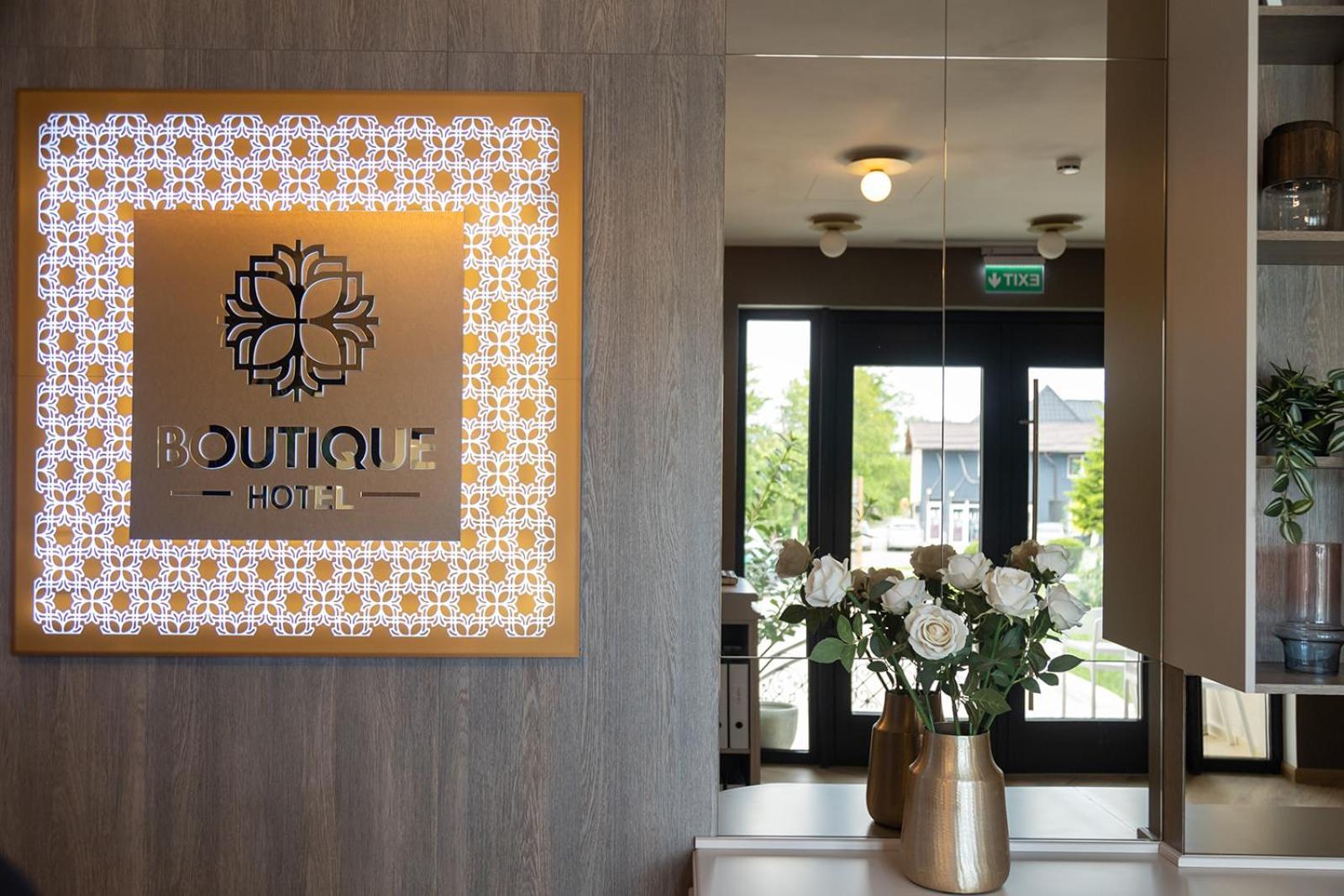 Boutique Hotel Bals Bagian luar foto